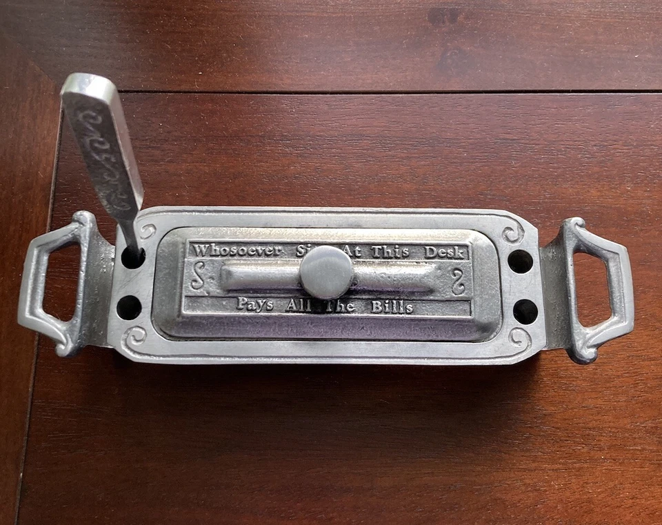 Juego de escritorio vintage 1974 Dura Cast con abrecartas Foto 2 de 4