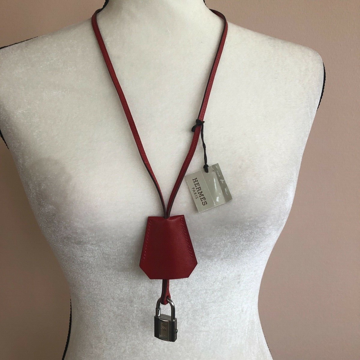 Hermès Kelly Clochette Watch Stainless Steel Red Purse Strap Hermès Kelly Clochette Watch Stainless Steel Red Purse Strap