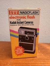 Vintage ITT Magicflash Electronic Flash Model EF-246 Kodak Instant Cameras EK6