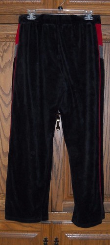 MOUNTAIN LAKE CASUALS BLACK AND RED JOGGING SUIT SIZE LARGE - Picture 4 of 5