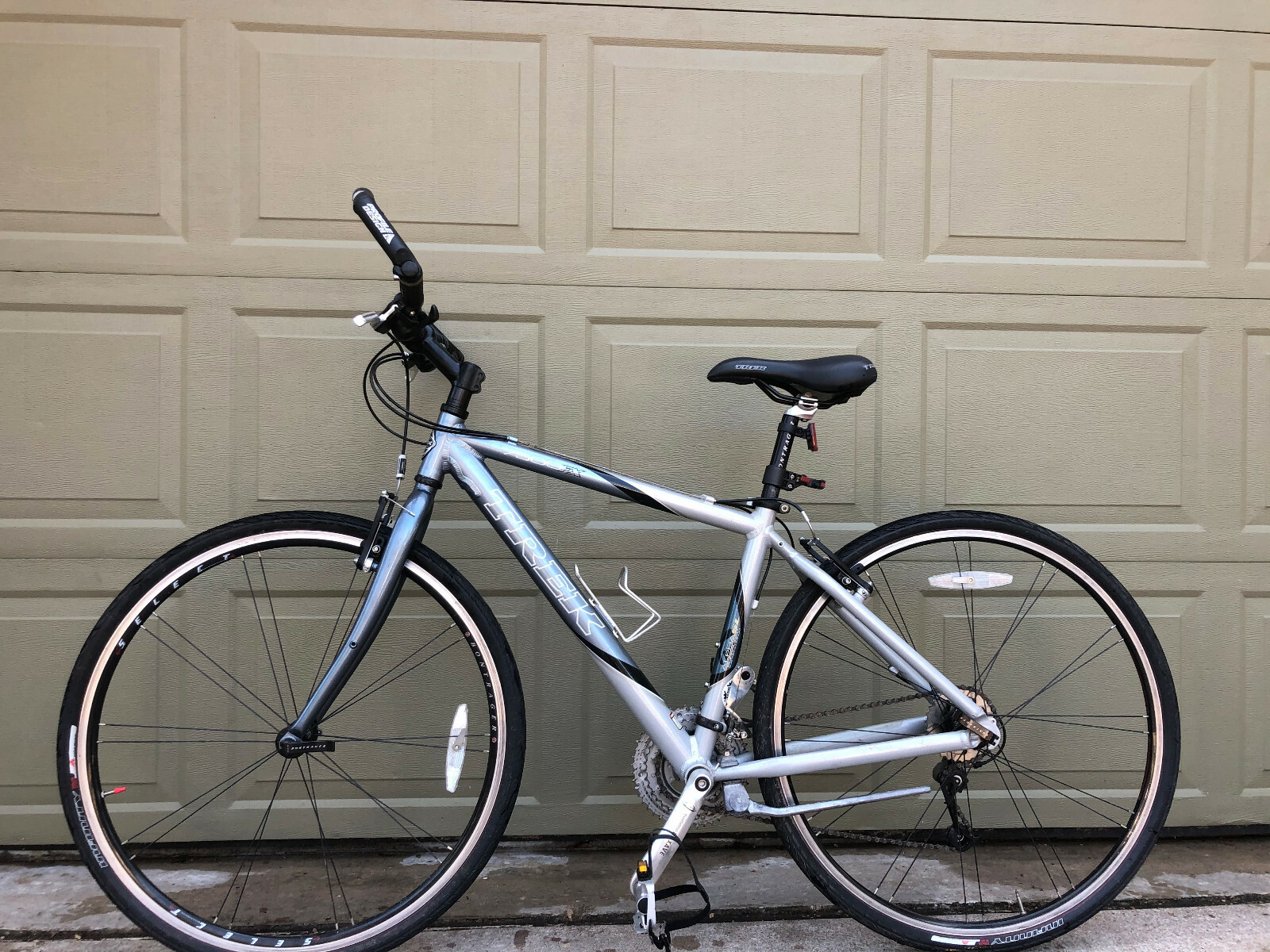 Купить 2004 Trek 7500 FX на Аукцион из 