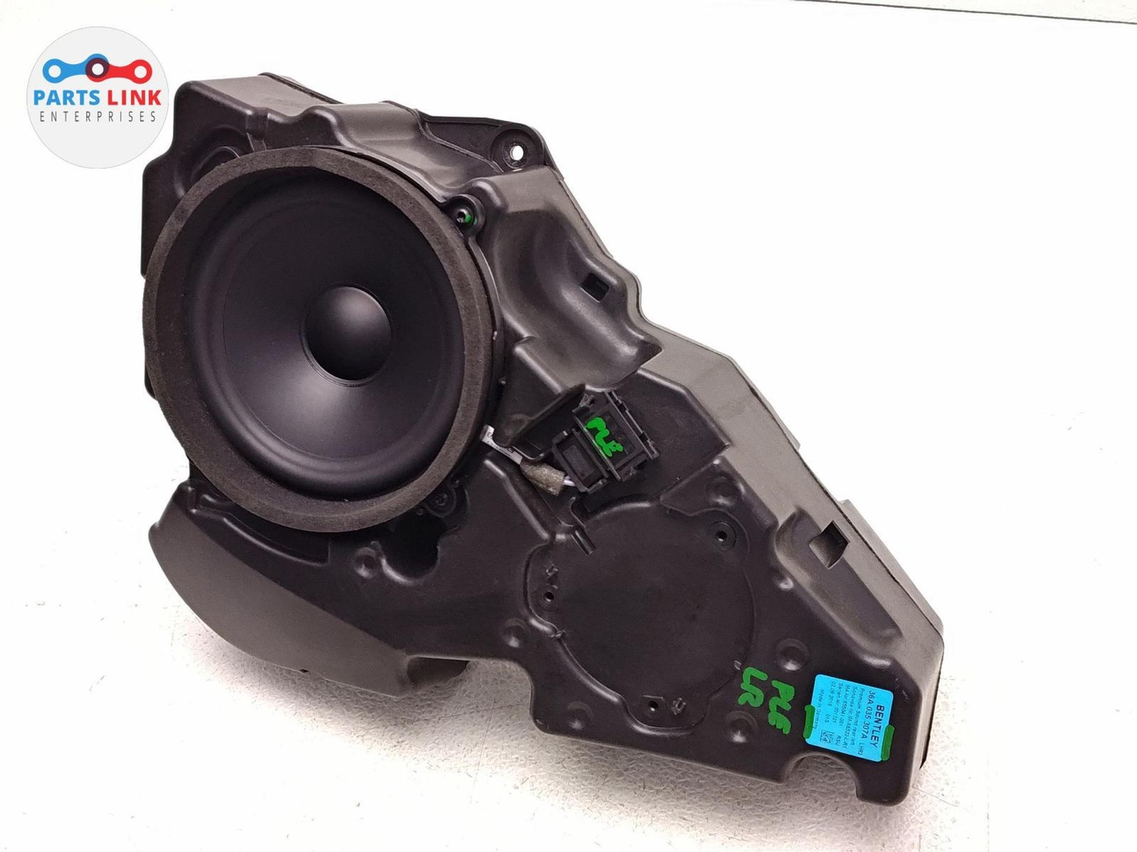 Bentley Bentayga 2016-2020 REAR+LEFT Subwoofer