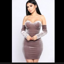FASHION NOVA Kayson Velvet Dress Medium M 