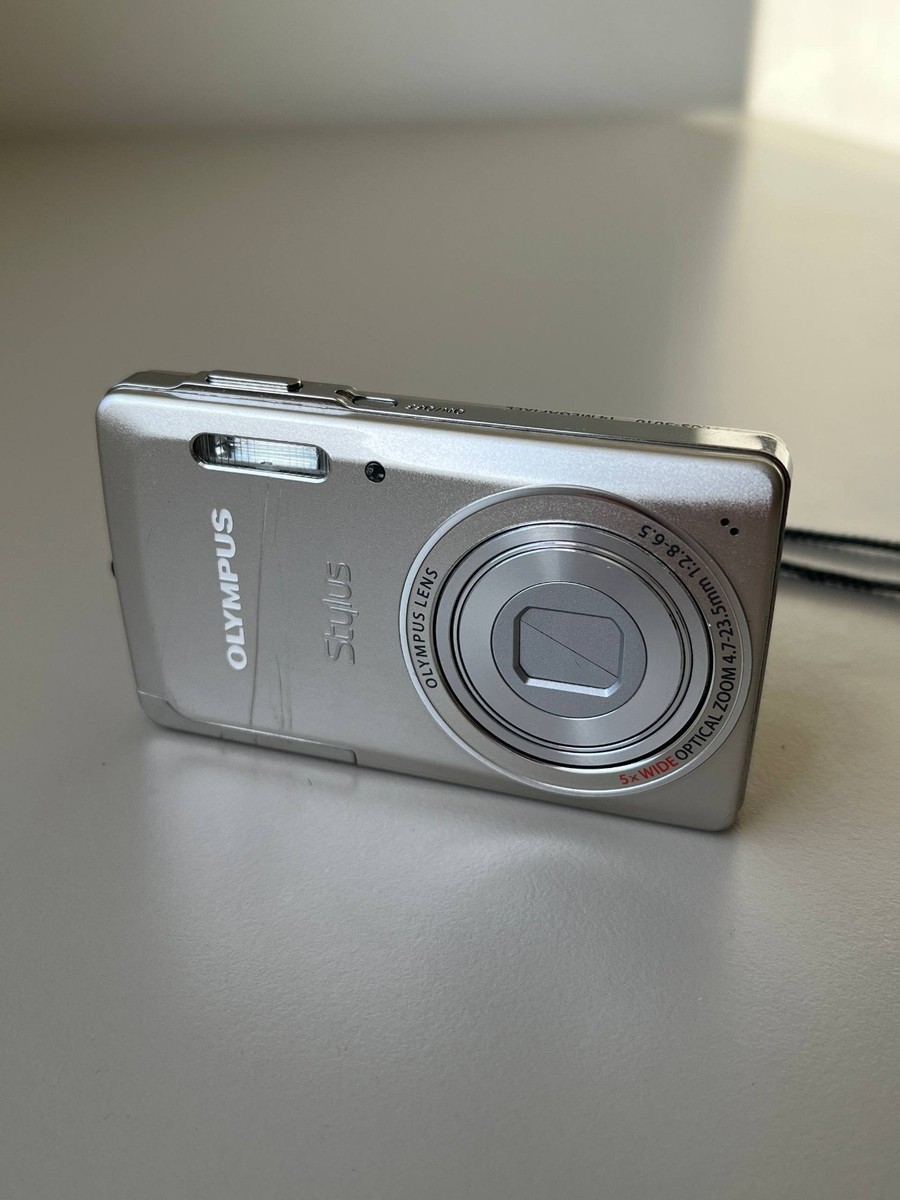 Olympus Stylus 5010 / µ (mju) 5010 14.0MP Digital Camera