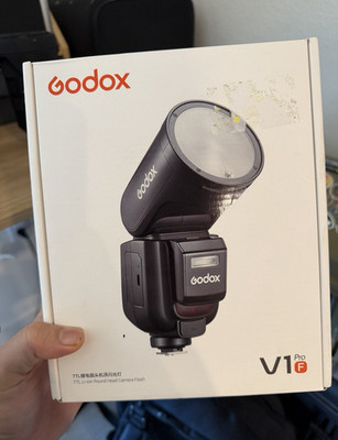 Godox V1 Pro F TTL Flash w/ LCD for Fujifilm Hot Shoe, GN28m Shoe Mount