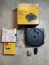Kodak Carousel 760H Slide Projector in Box W/ Remote, Loader, Tray Powers On