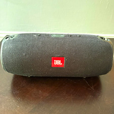 JBL Xtreme Portable Bluetooth Speaker Black 10000mAh AUX USB Inputs