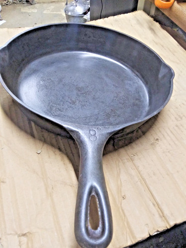 Vollrath #8 Vintage Cast Iron Skillet