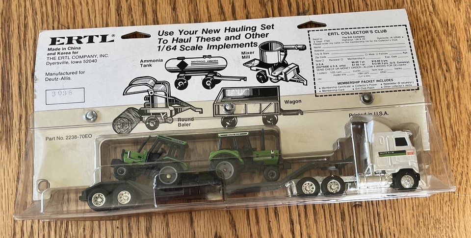 Ertl 1/64 Scale Farmland Express Equipment Hauling Set Deutz-Allis #2238 - Image 2 of 4