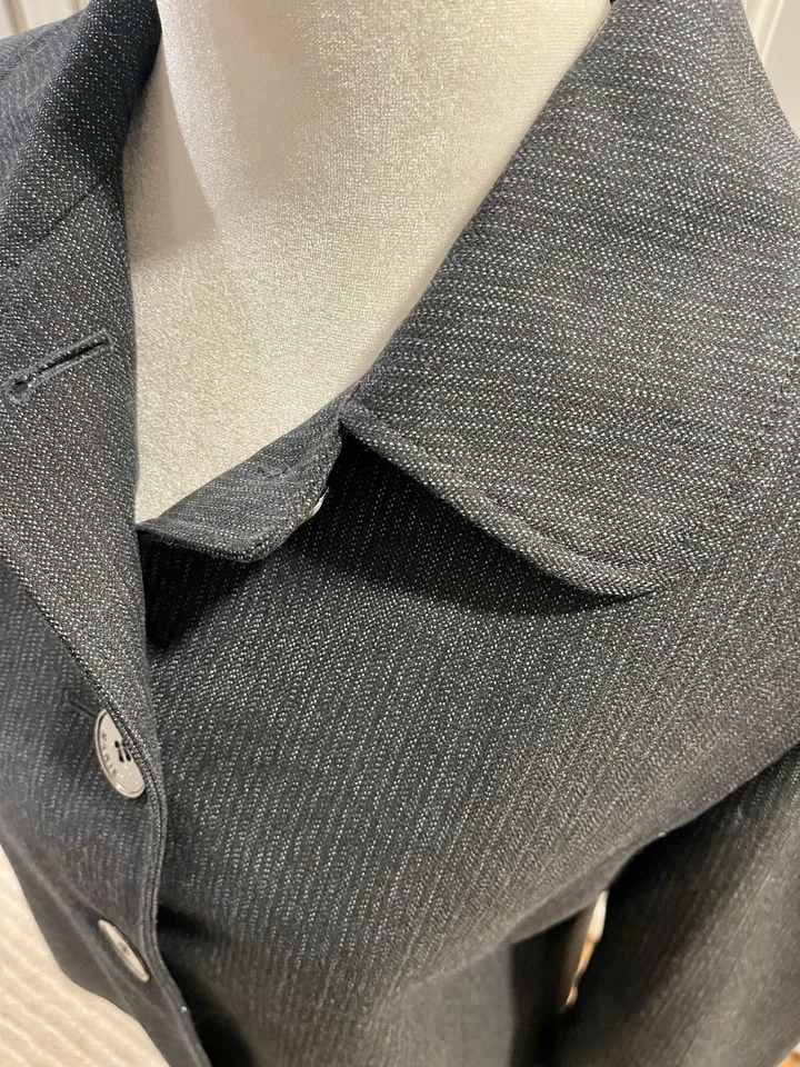 Jaqueta Blazer Alex Marie Feminina Azul Marinho Preto e Azul Tamanho 4 Botões Forrada Frontal - Imagem 3 de 4