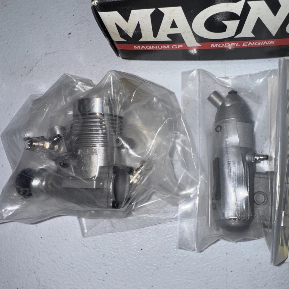 Vintage NIB Magnum 15 GP Sport RC Airplane Glow Engine NOS - Image 2 of 4