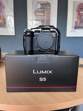 Panasonic LUMIX S5 24.2MP + SmallRig Cage, Batteries & Box