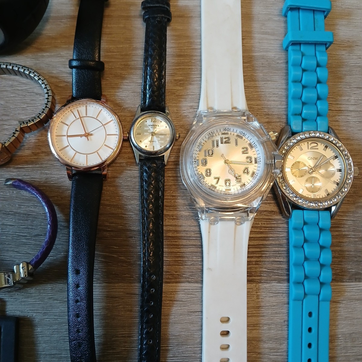 Huge Watch Lot of 25+ Mixed Brands Vintage & Modern Parts/Repair Untested-Box 7 View 4