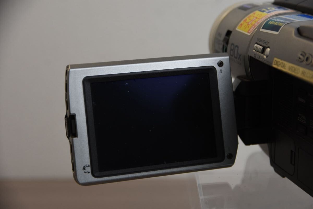 SONY DCR-TRV310 Digital Video Camera Recorder Handycam Digital 8