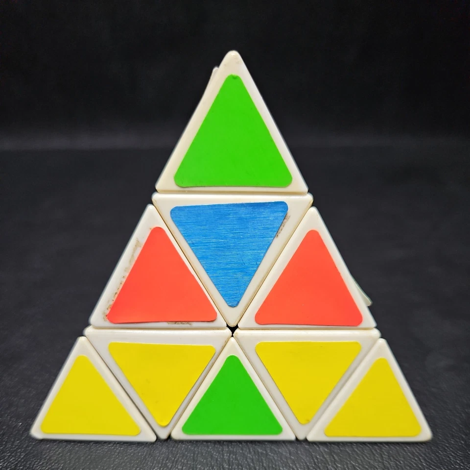 Vintage 1981 Tomy Pyraminx Pyramid Puzzle Triangle - Image 4 of 4