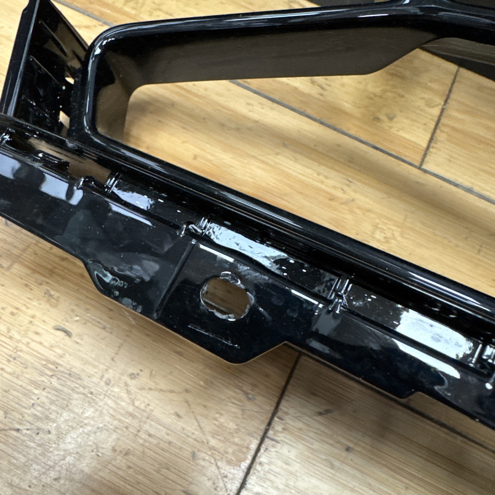 Lamborghini Urus 2019-2023 Front Upper Bumper grille