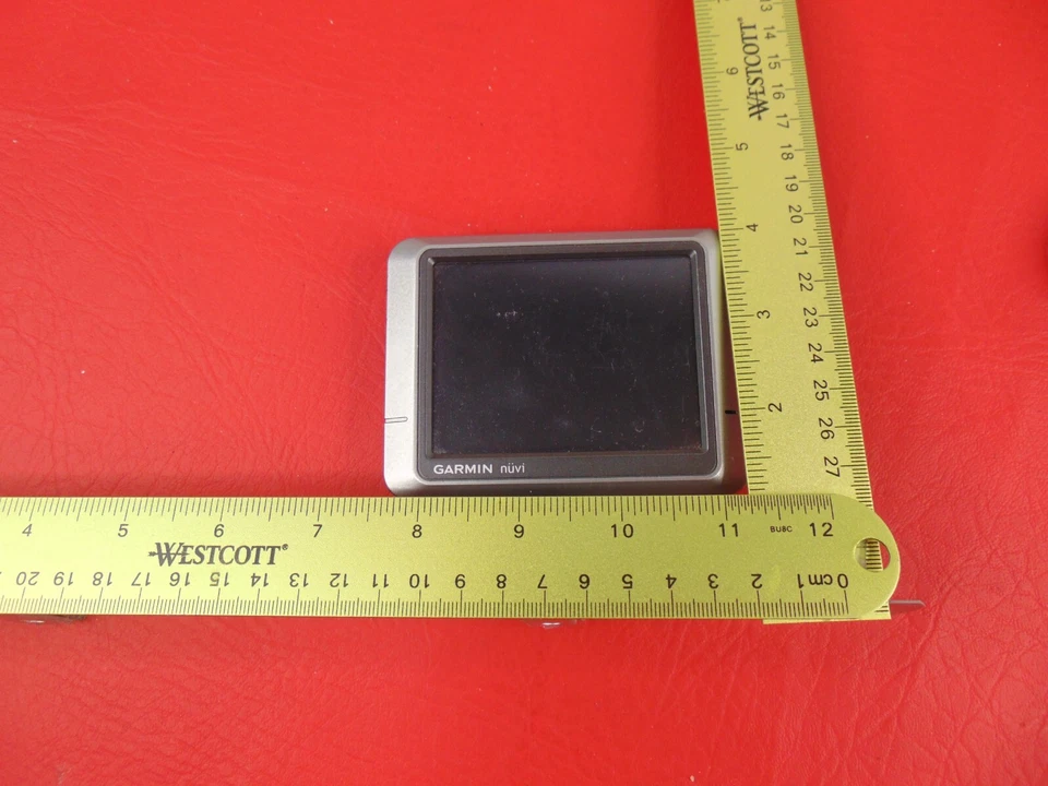 GARMIN Nuvi 200 GPS Navigation System Bundle 4" Touch Screen, Mounts & Car Cable - Image 2 of 4