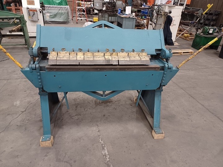 Chicago 4 Ft. x 14 Ga. box and pan brake. eBay