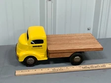 Smith Miller GMC FLATBED Delivery Truck 1:16 1950's Restored Custom Yellow
