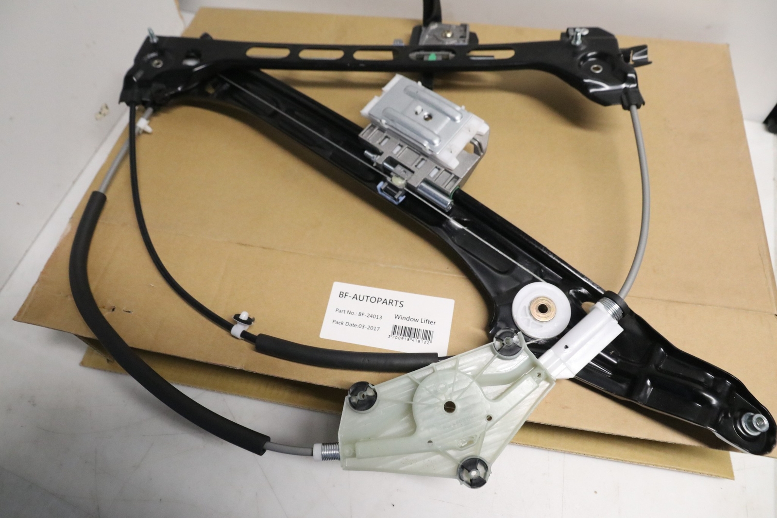Lève-vitre Gauche BF-AUTOPARTS BF-24013 Haute Précision pour AUDI TT
