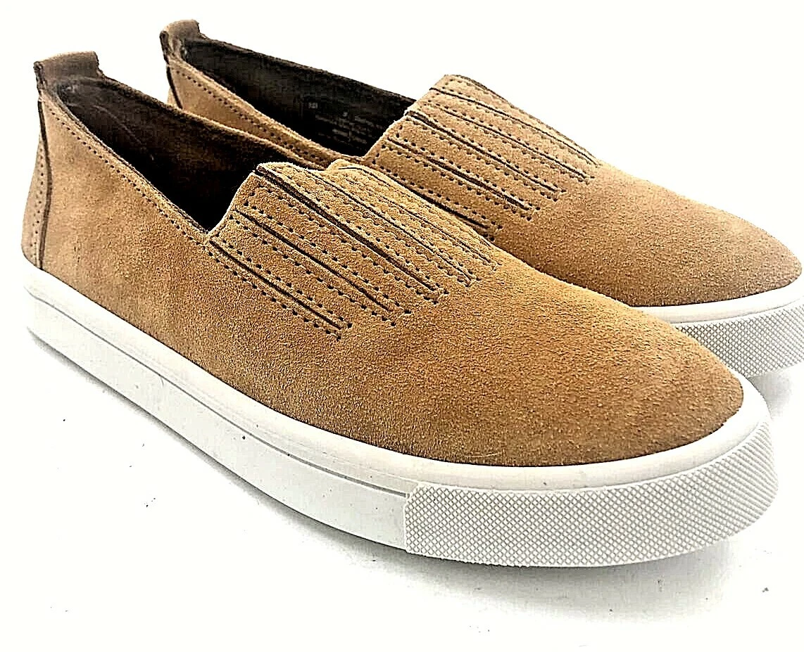 Minnetonka gabi slip on clearance