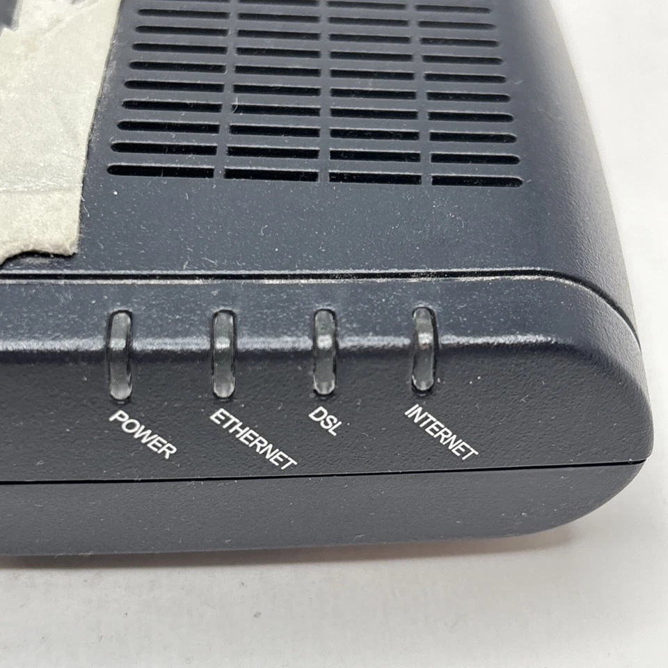 Thomson Speedtouch ST585 v6 wireless ADSL Modem router Network Desktop Equipment - Image 4 of 4