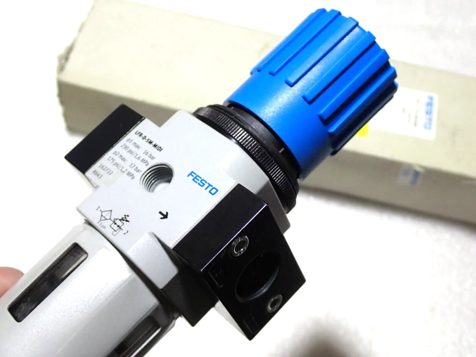 LFR-1/2-D-5M-MIDI FESTO FILTER REGULATING VALVE NEW - Image 2 of 4