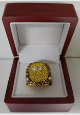 Shaquille O'Neal- 2001 Los Angeles Lakers Championship Ring W Wooden Display Box