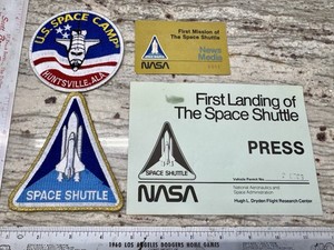 Vtg Press NASA First Landing of The Space Shuttle Badge Patches News Media Lot