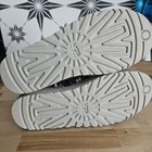 Foto 5 di 11