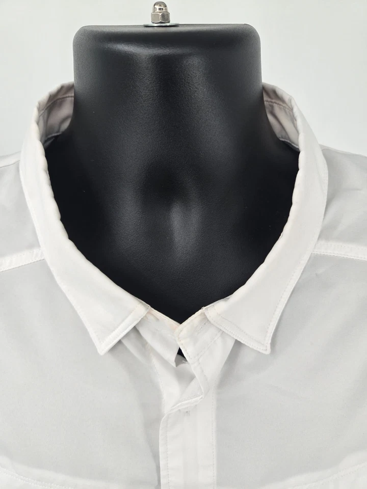 Camisa Under Armour Sun 2XL Blanca Ventilada Protección Solar Mecha Humedad Pesca Hombres Foto 4 de 4