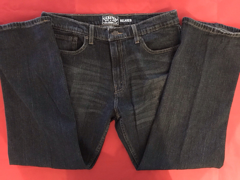 Levi's 914080140 Signature by Levi Strauss Men's Size 34x30 Relaxed Jeans