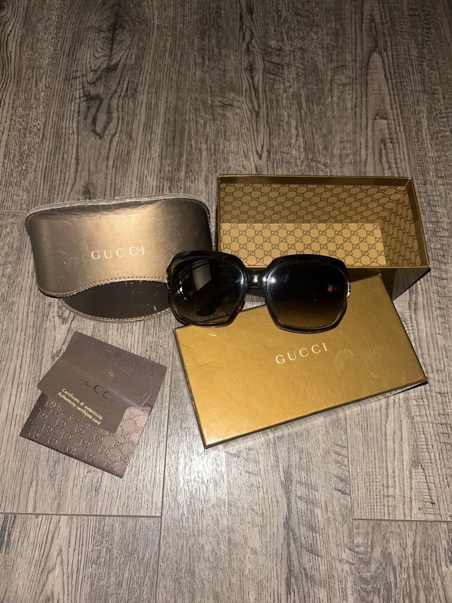 Gucci GG 3110/S blue sunglasses - slightly worn Gucci | Accessories | Gucci Gg 31s Blue Sunglasses Slightly  main image 4