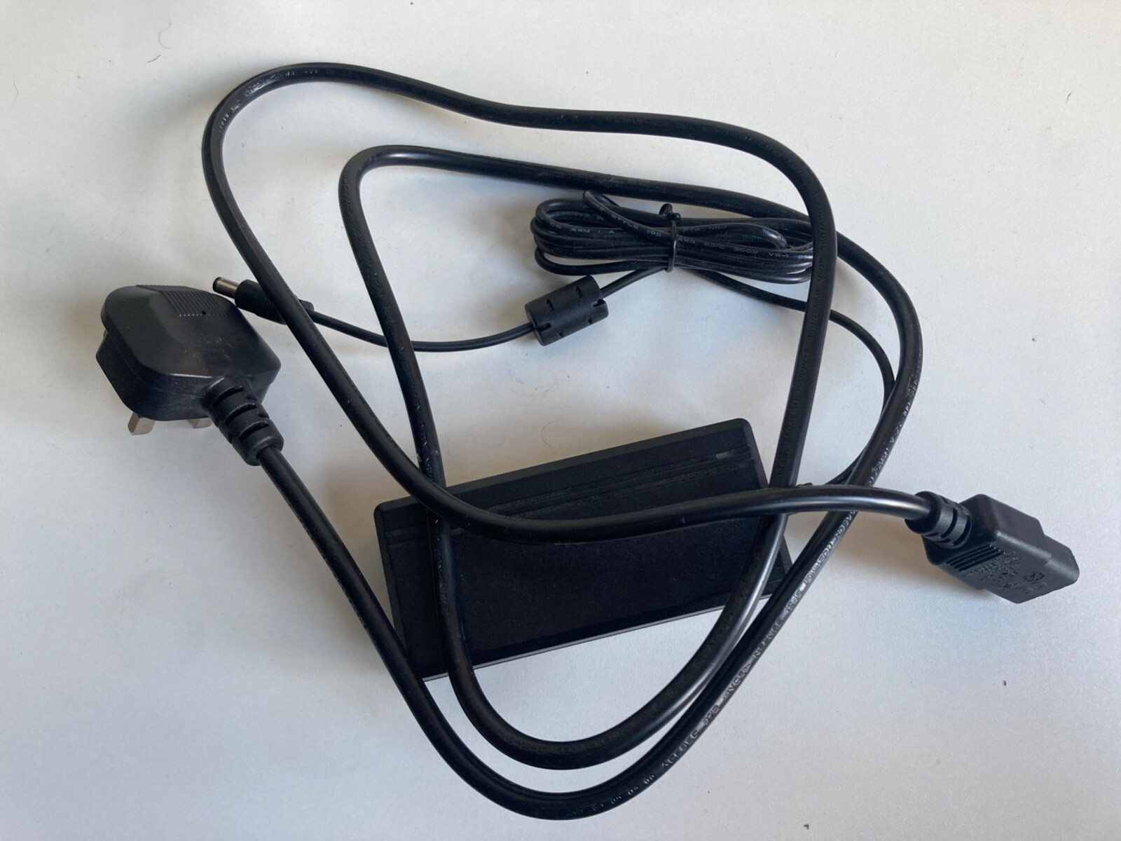 Wahoo KICKR Smart Turbo Trainer Black + Power cable Used 850010131092