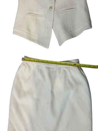 Vintage Lilli Ann Wool White Cream Pearl Gold Buttons 2pc ILGWU Skirt Suit Small - Picture 9 of 15