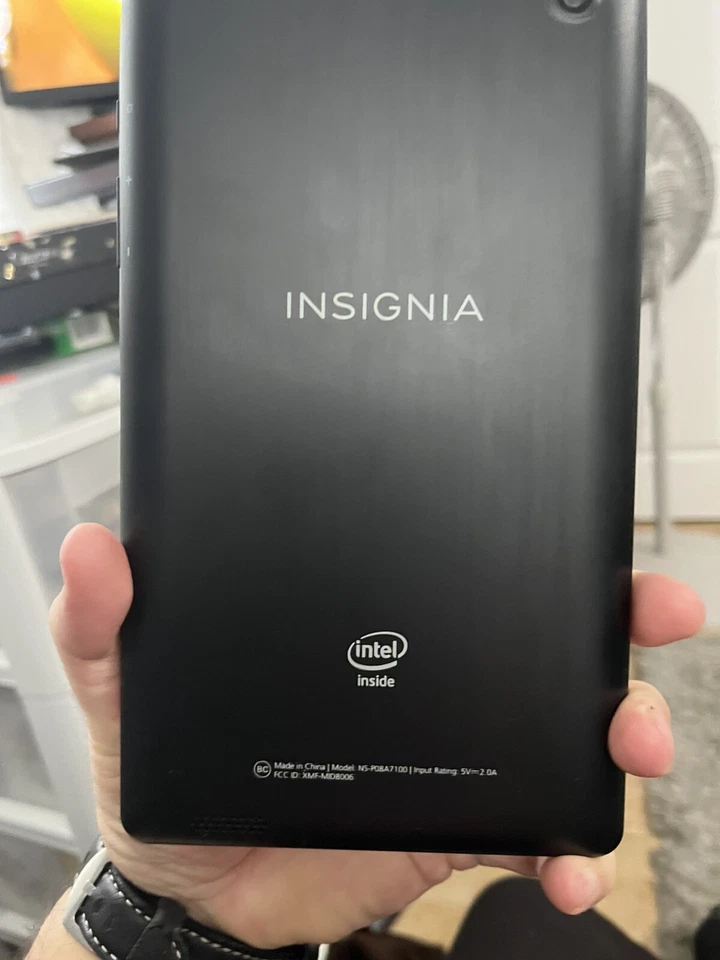 Tablet Insignia Flex Tab NS-P08A7100 16 GB, Wi-Fi, 8 pulgadas negra FUNCIONA (u) Foto 3 de 4