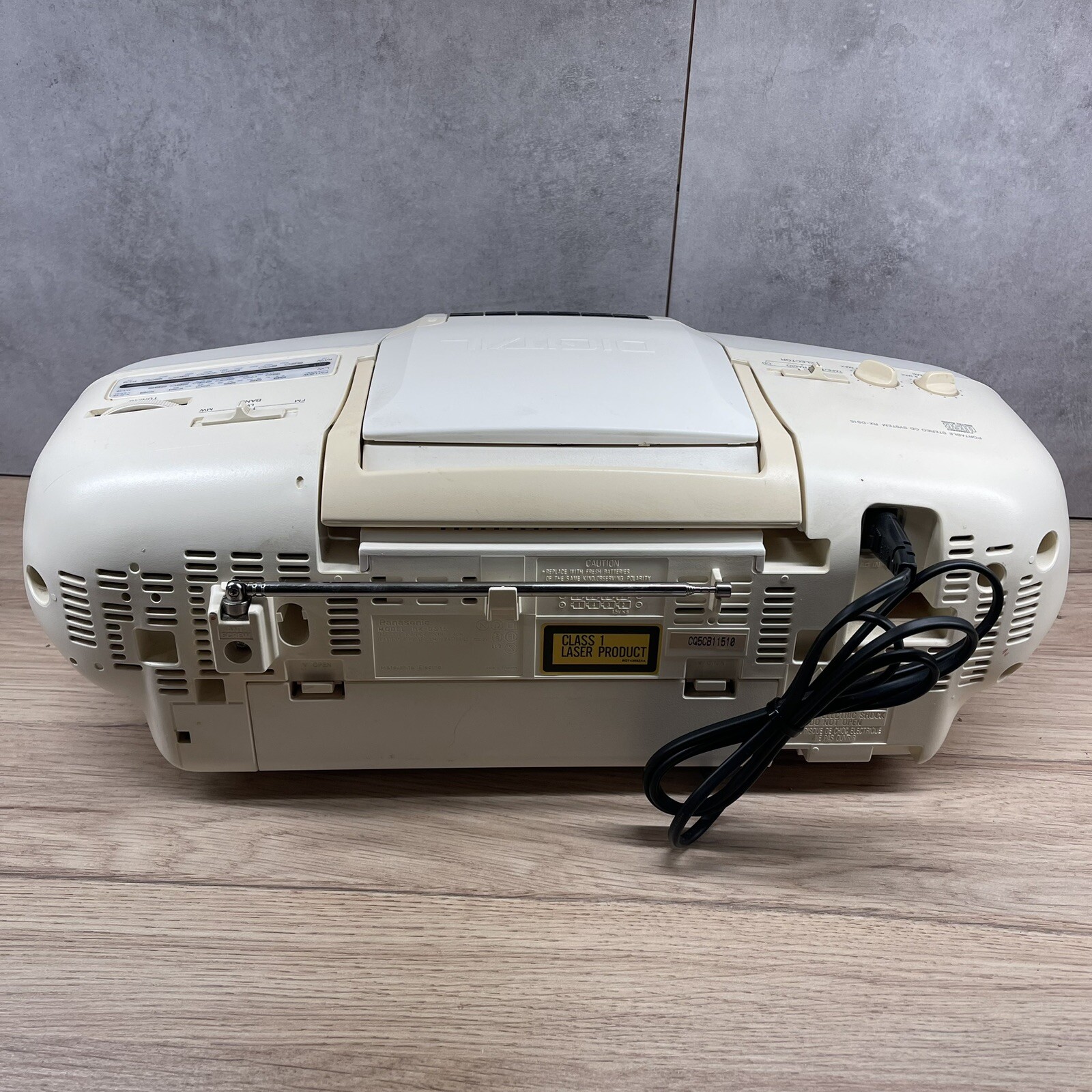 Panasonic RXDS15 Boombox Stereo CD System with Cassette and Radio