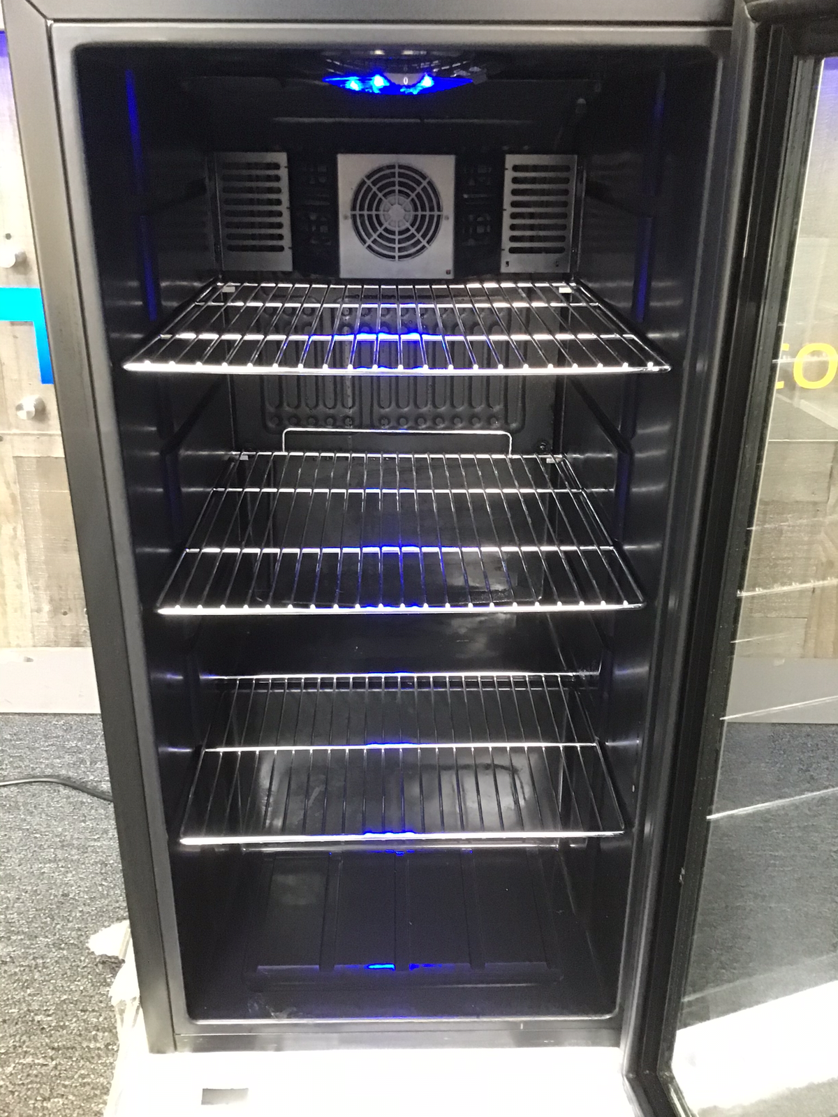 magic chef beverage cooler 3.1