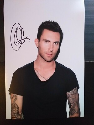 Superb original Genuine photo Signed by ADAM LEVINE of  MAROON 5  12X8 with COA