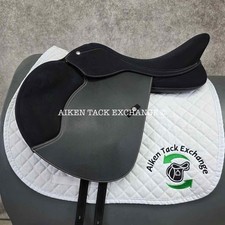2023 Wintec Pro Jump Saddle, 17 Seat, Adjusta...