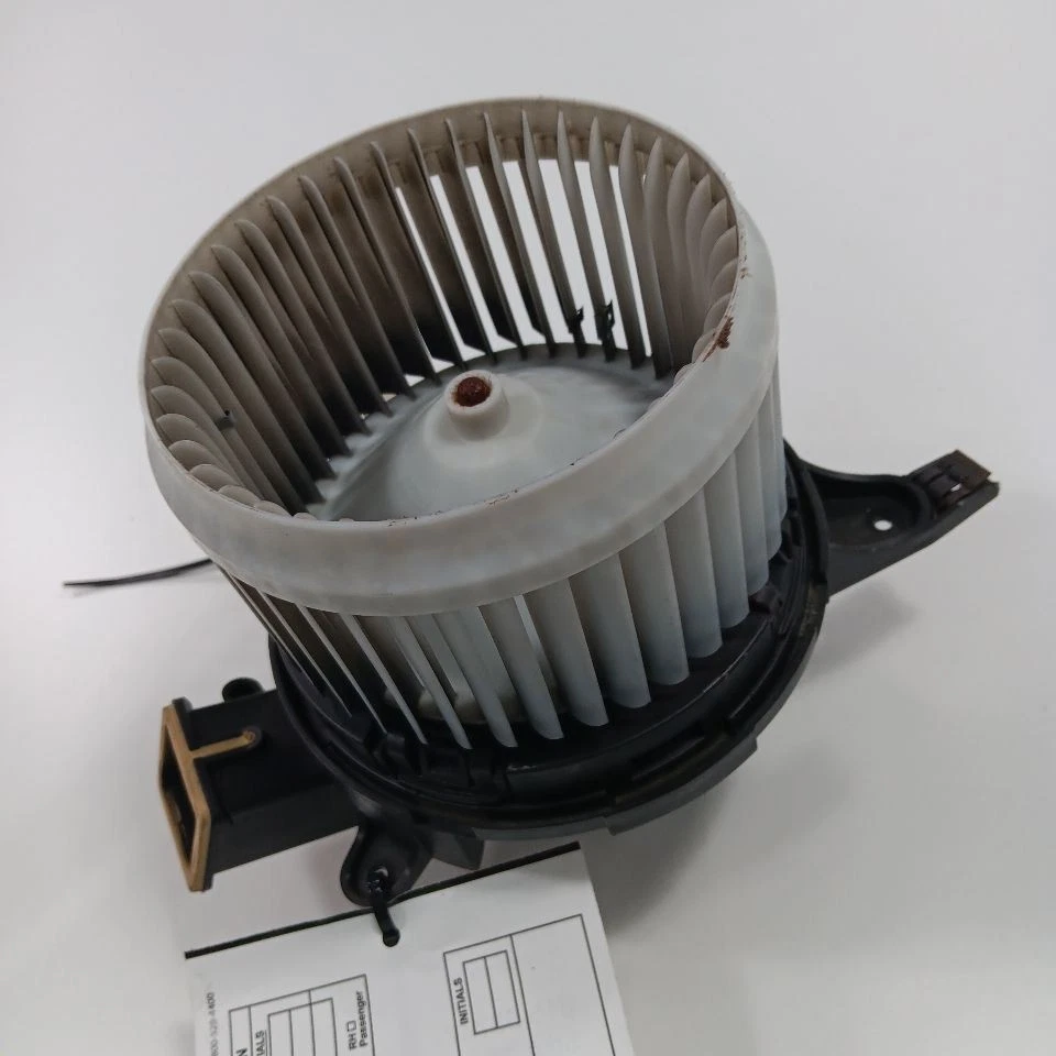 Blower Motor 4 Door L Model Fits 14-17 FIAT 500 - Image 3 of 4