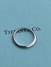 Tiffany & Co. Platinum Knife Edge Wedding Band, Size R, Classic! Boxed RRP £785