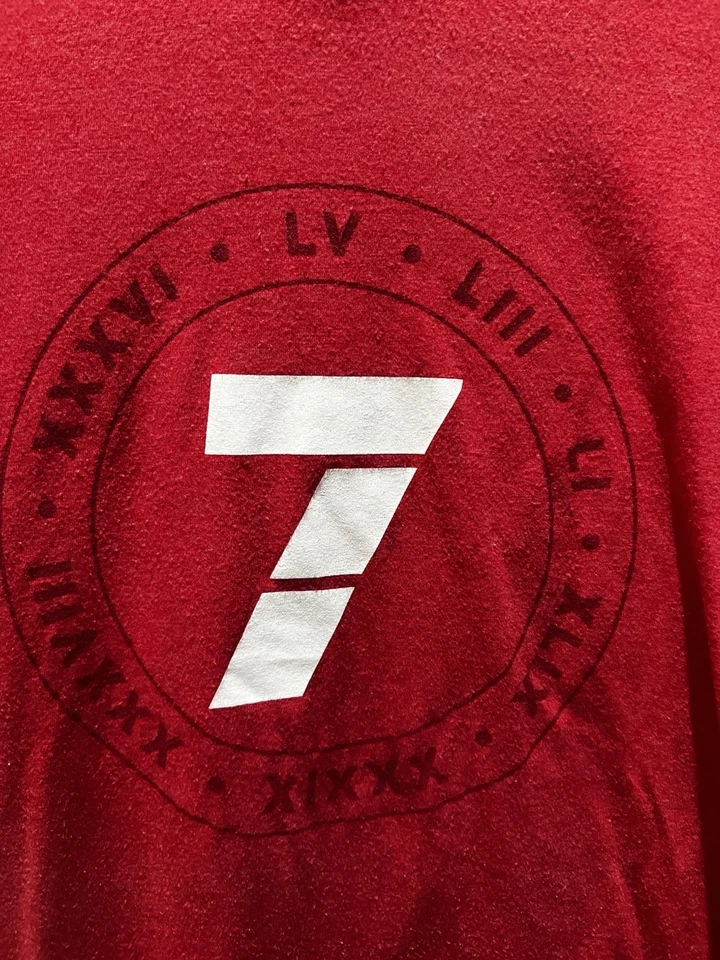 Paquete de 2 Camisas - TB12 Tom Brady 7 Tiempos Campeón del Super Bowl Camisa Talla Mediana Foto 3 de 4