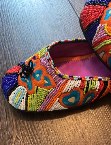 Paraphrase Beaded Multi-colored Slides - Picture 4 of 8