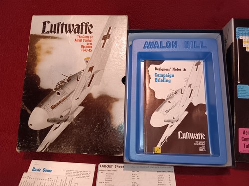Avalon Hill Luftwaffe WWII Aerial Combat Military War Game 1971 Bookcase Read - Picture 4 of 19