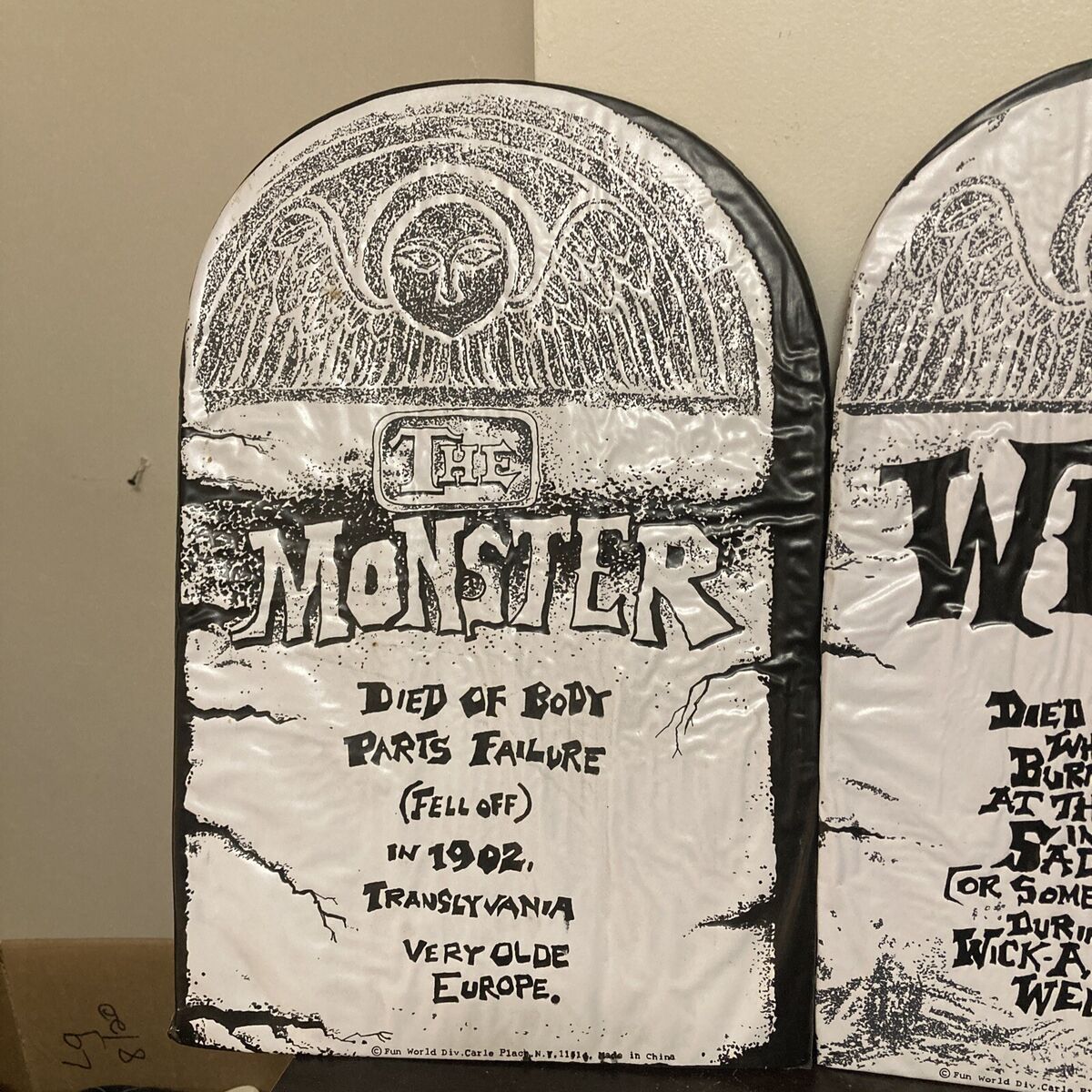 3 Vintage 90s Halloween Fun World Vinyl Tombstone Witch Monster Dracula 17”x11” | eBay 3 Vintage 90s Halloween Fun World Vinyl Tombstone Witch Monster Dracula 17”x11” | eBay