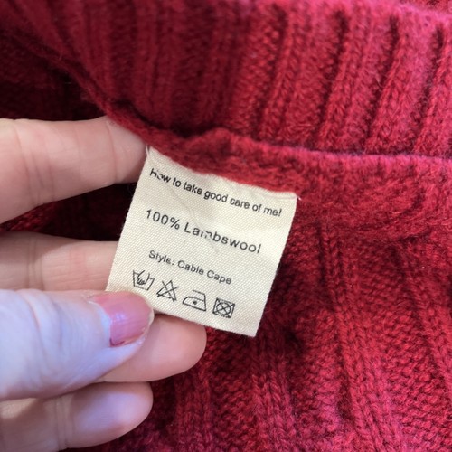 Blarney Damen kleiner burgunderroter Cape Poncho Zopfmuster Stehkragen Pullover MZ - Bild 8 von 9
