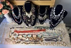 huge lot of 43 vintage Costume Jewelry Necklace Chunky/Dainty/Glass/Stone/Beads
