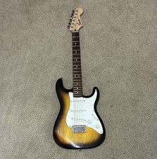Squier Stratocaster Sunburst Solid Body 6-Str...