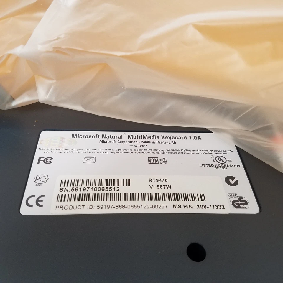 Microsoft Natural MultiMedia Keyboard, 1.0A PS2 Ergonomic RT9470 Gray White! - Image 4 of 4